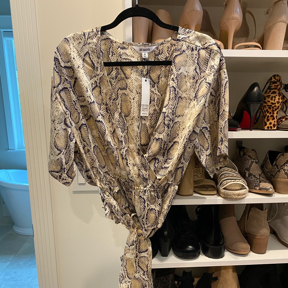 Snakeskin blouse size medium